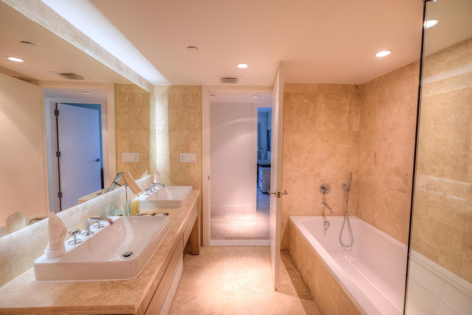 Apartment Oceanview Private At 1 & Homes -1211 *
