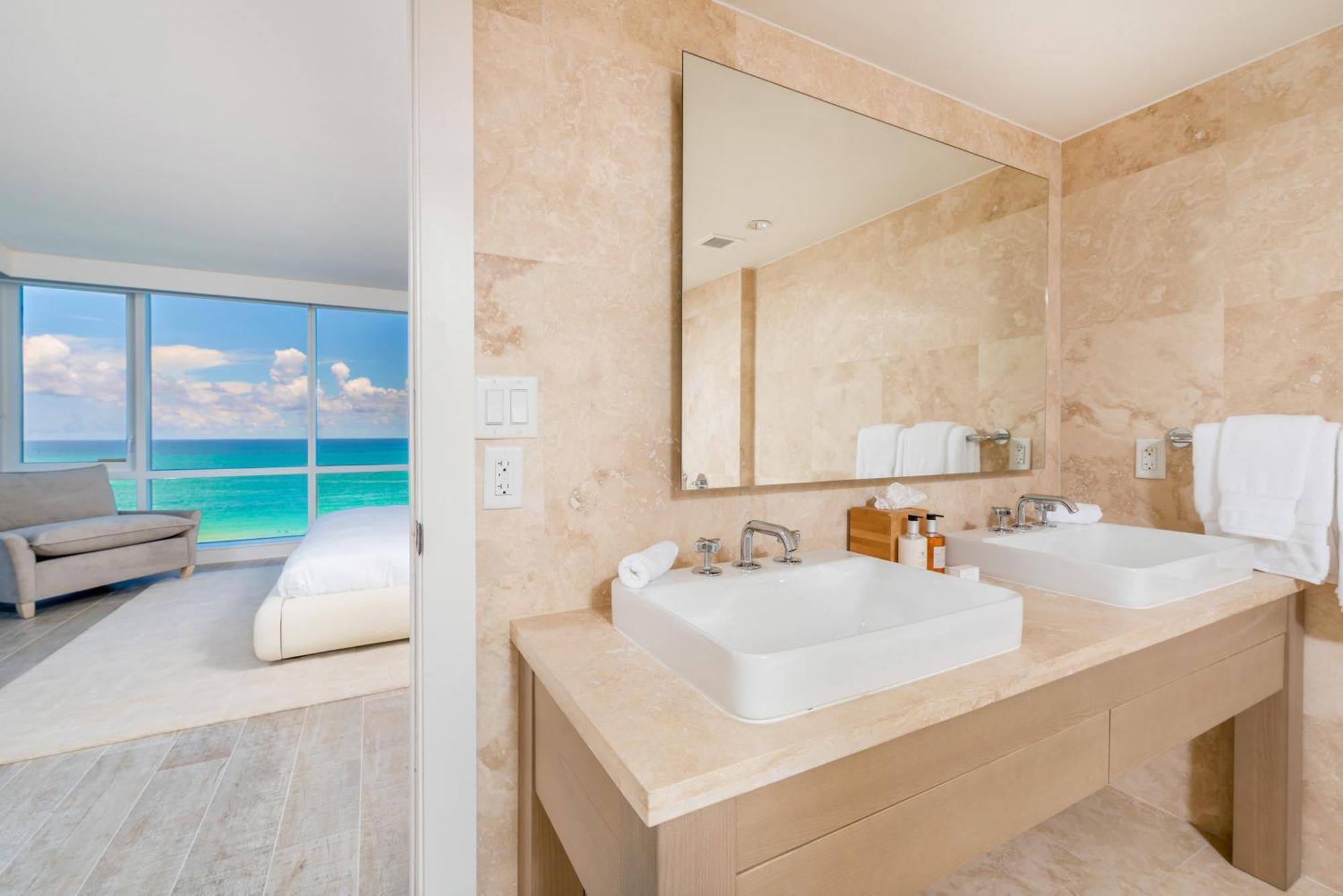 Oceanfront Private At 1 & Homes -1019 Apartment Miami Beach