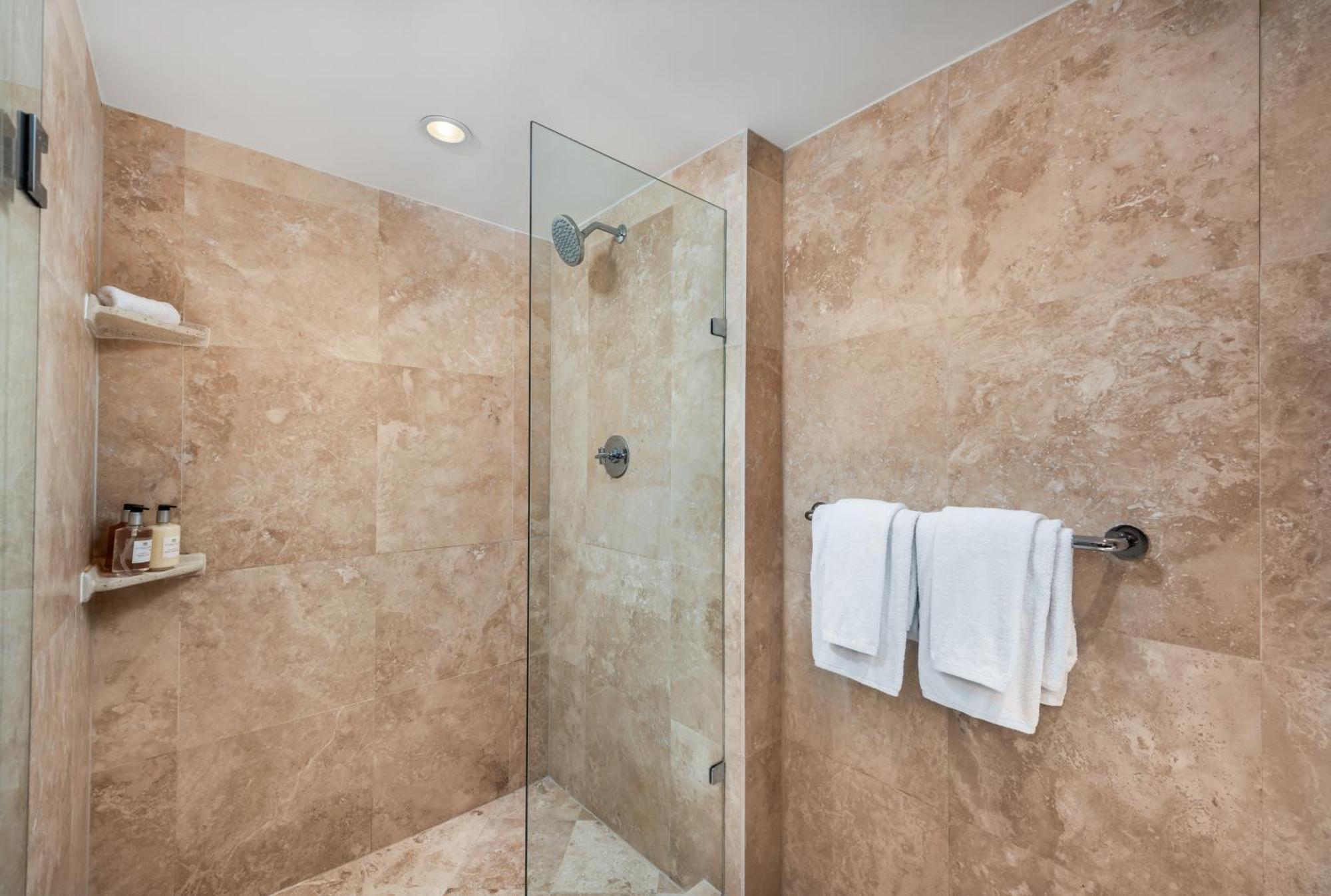 Apartment Oceanview Private At 1 & Homes -1208