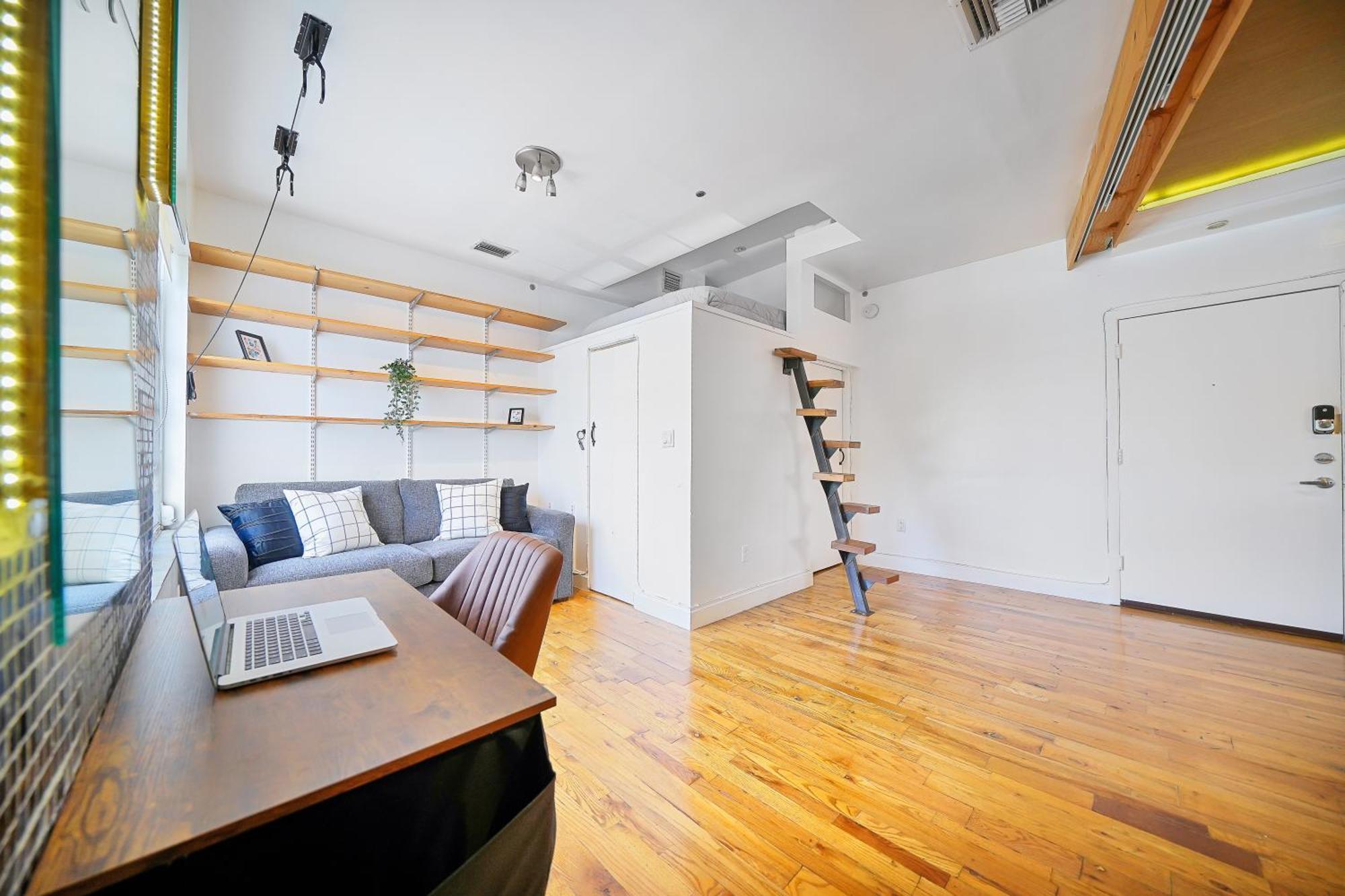 Big Beautiful South Loft Sleeps 8 Near Ocean Apartment Miami Beach