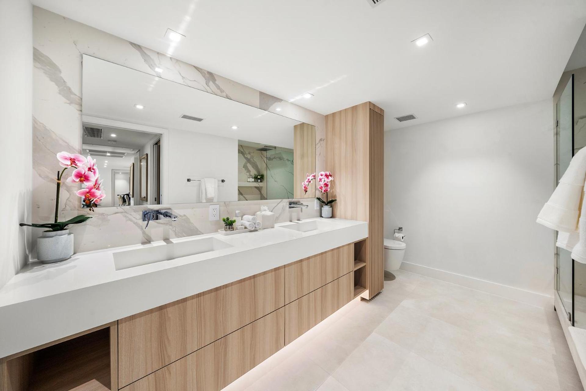 3 Bedroom Den Private At Roney Palace -6078 Apartment Miami Beach