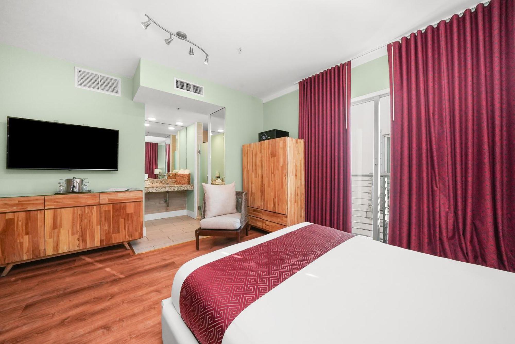 Hotel Catalina & Club