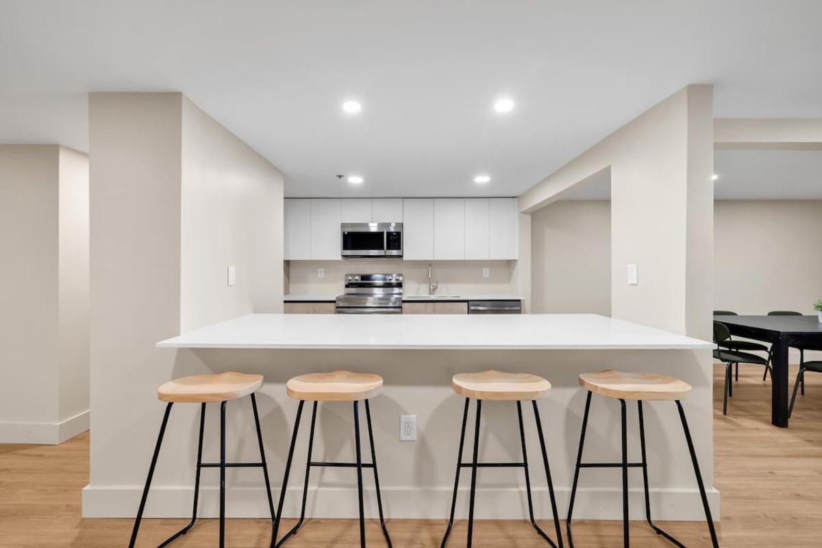 Shine Balcony Duplex 10 Miami Beach