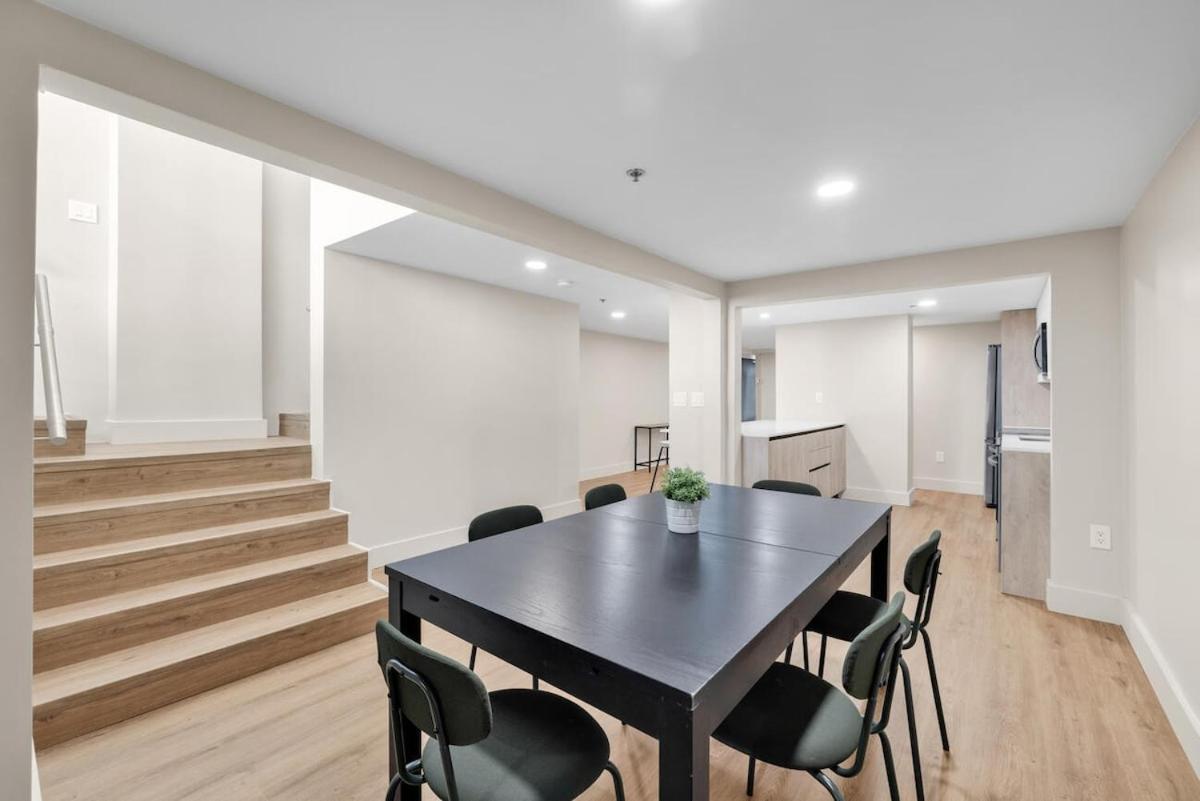 Shine Balcony Duplex 10 *