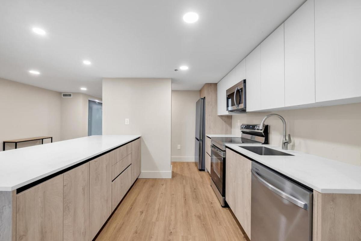 Shine Balcony Duplex 10 Apartment