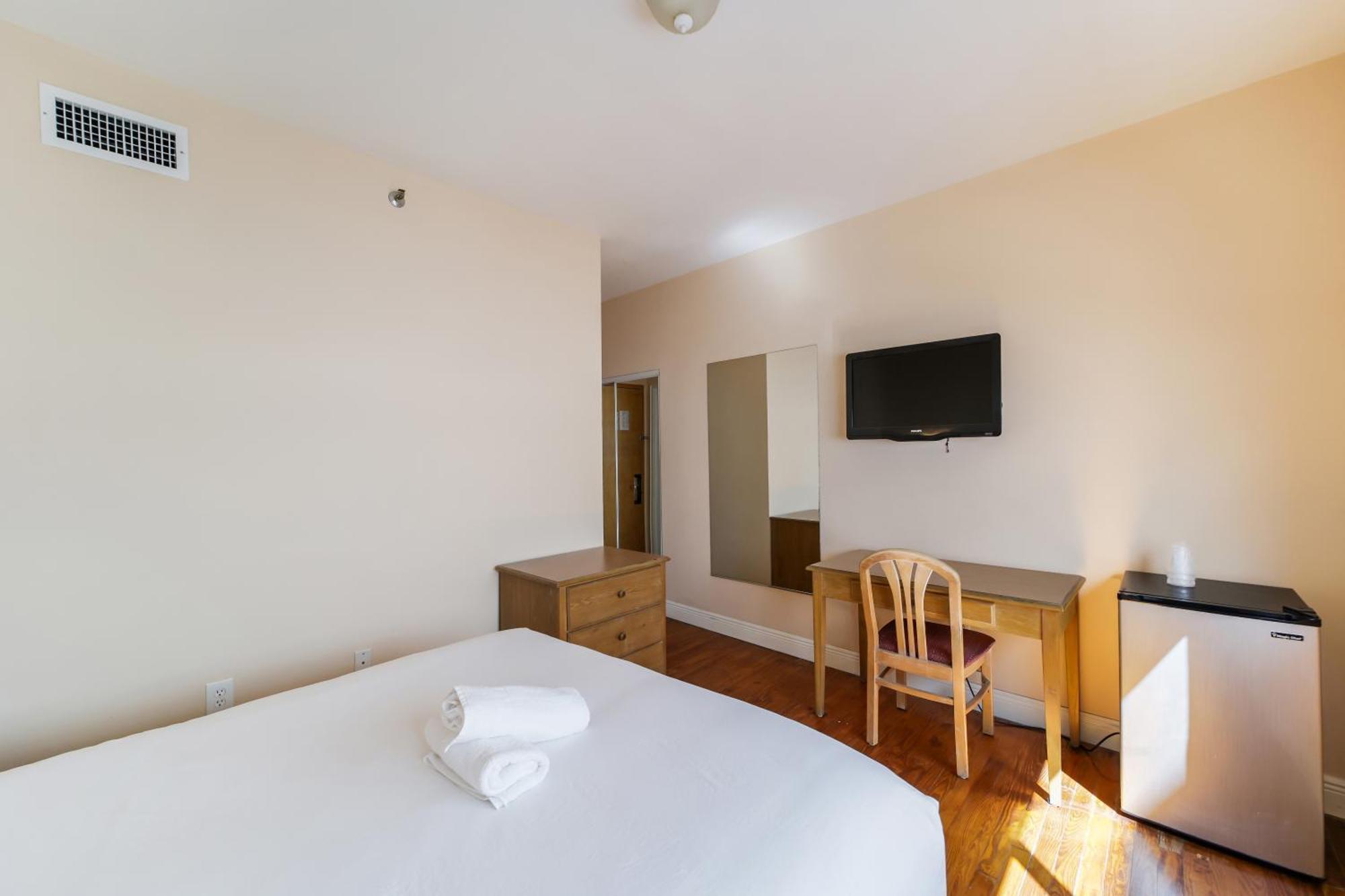 Parisian - Geneva Aparthotel *
