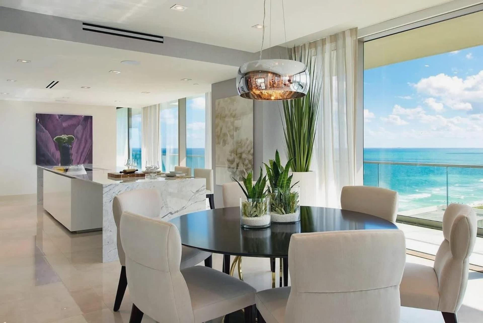 Luxurious 3 Bedroom 4 Bath Oceanfront *
