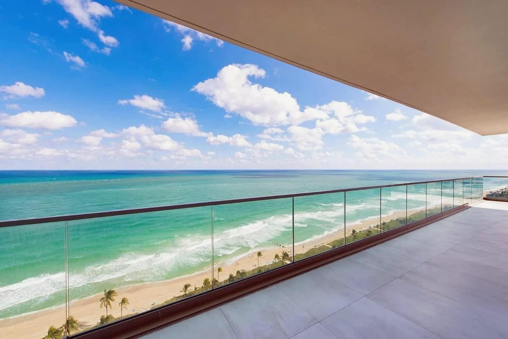 Luxurious 3 Bedroom 4 Bath Oceanfront Apartment Miami Beach