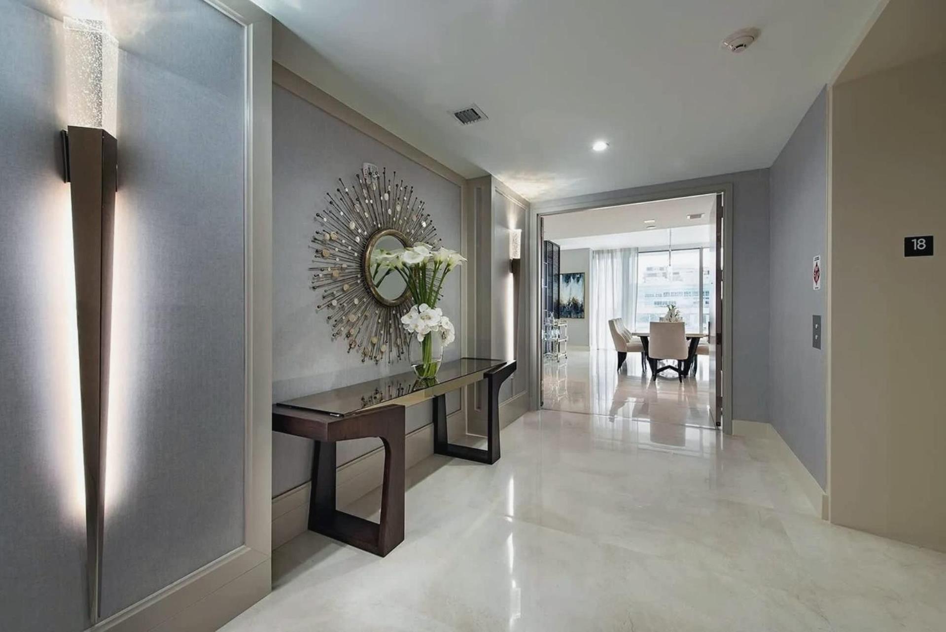 Luxurious 3 Bedroom 4 Bath Oceanfront Apartment *