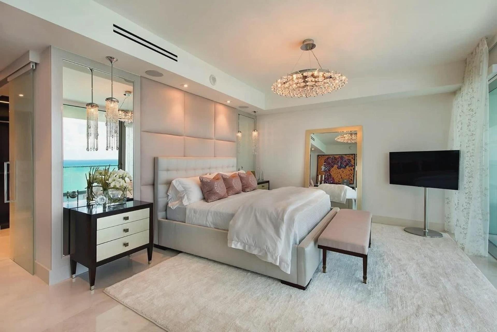Luxurious 3 Bedroom 4 Bath Oceanfront Miami Beach