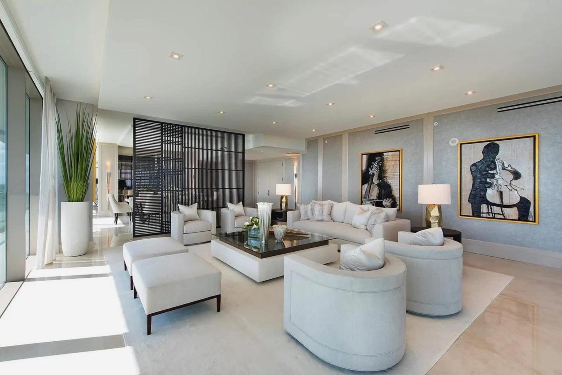 Luxurious 3 Bedroom 4 Bath Oceanfront Apartment *