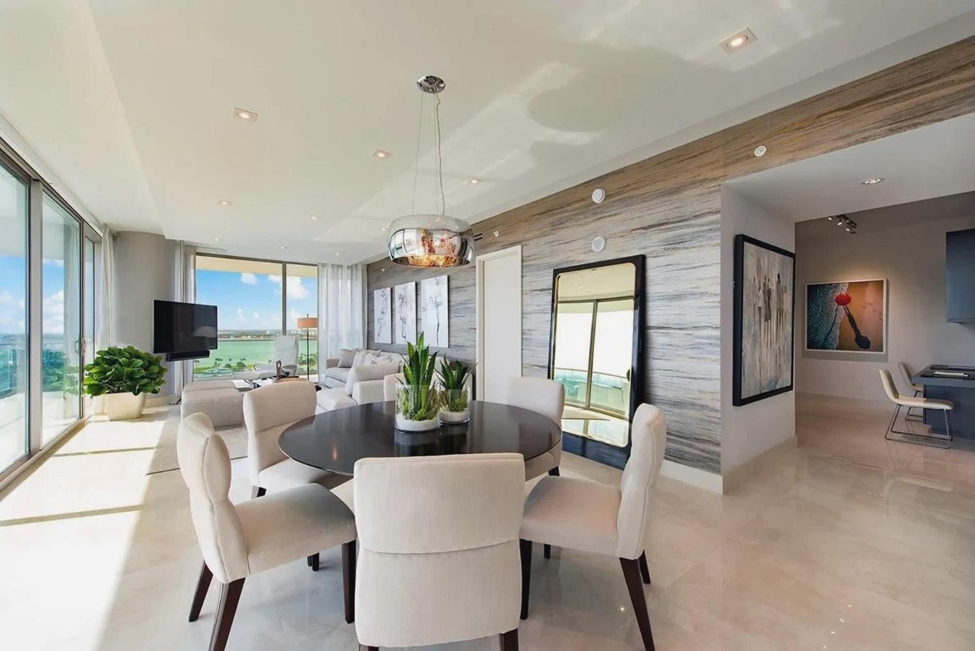 Luxurious 3 Bedroom 4 Bath Oceanfront *