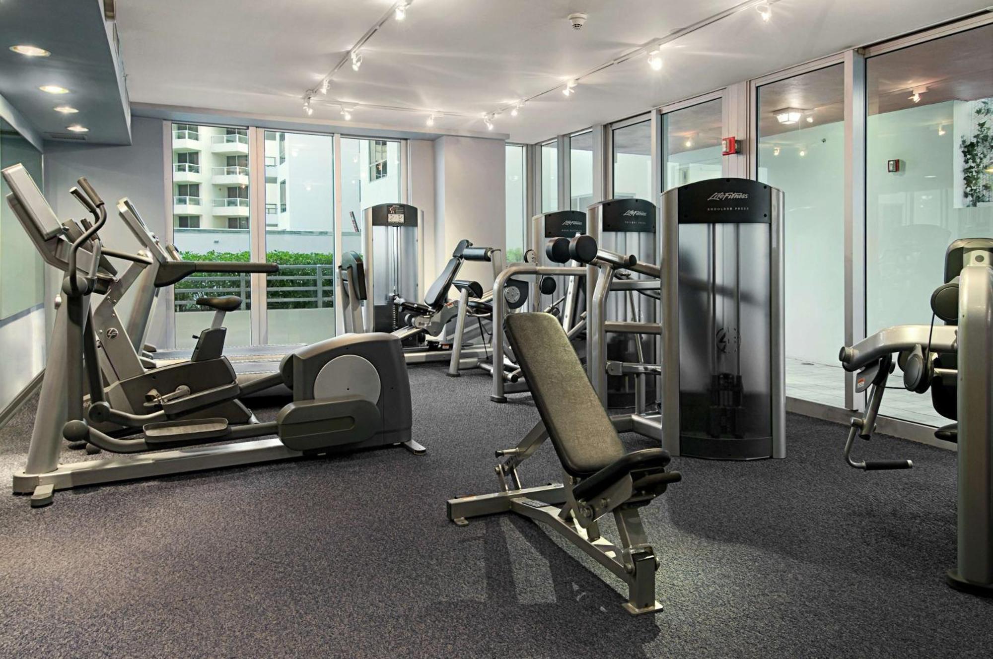 Resort Hilton Bentley Miami South 4*