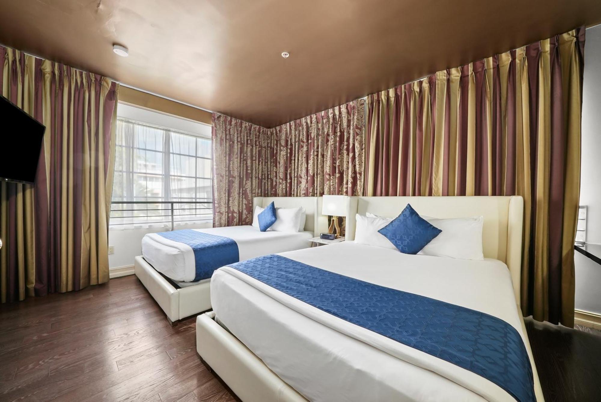 Hotel Riviera 4*