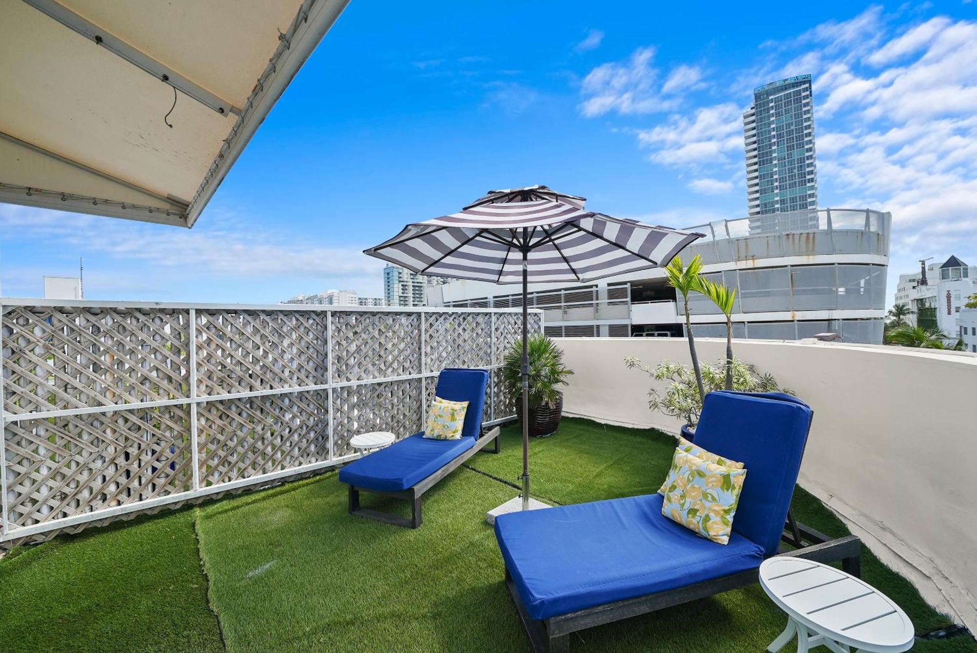 Riviera Hotel 4*
