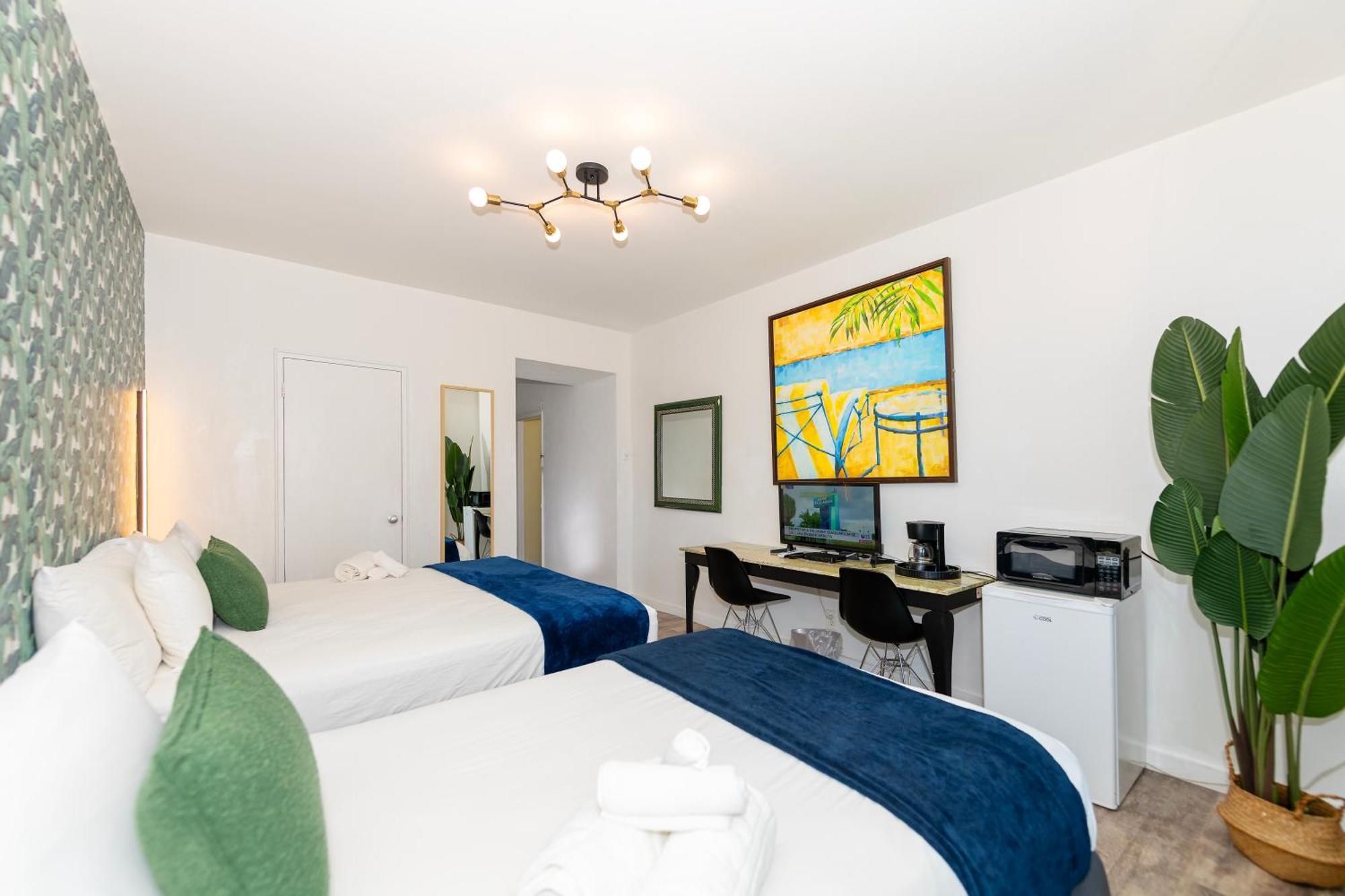 6768 Collins Miami Stays Apartment *