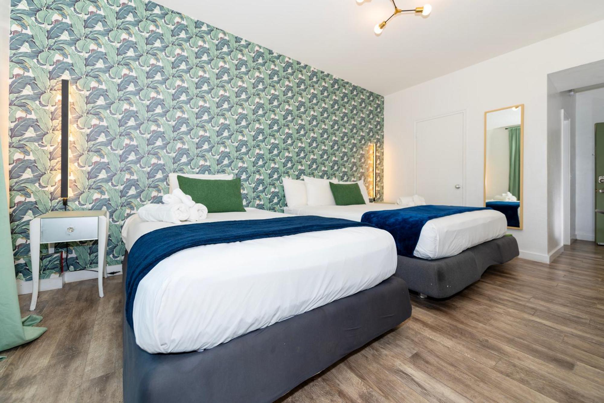 Apartment 6768 Collins Miami Stays *