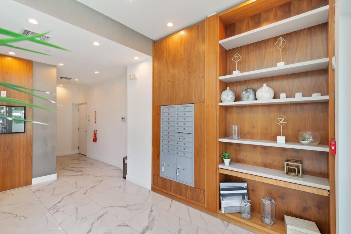 Holiday home Luxury With Rooftop Pool - 5-min To *