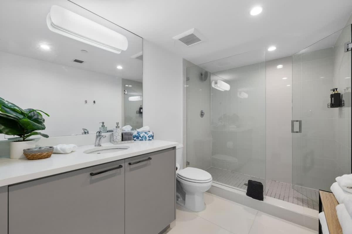 Luxury With Rooftop Pool - 5-min To