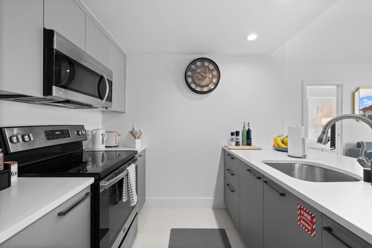 Holiday home Luxury With Rooftop Pool - 5-min To *