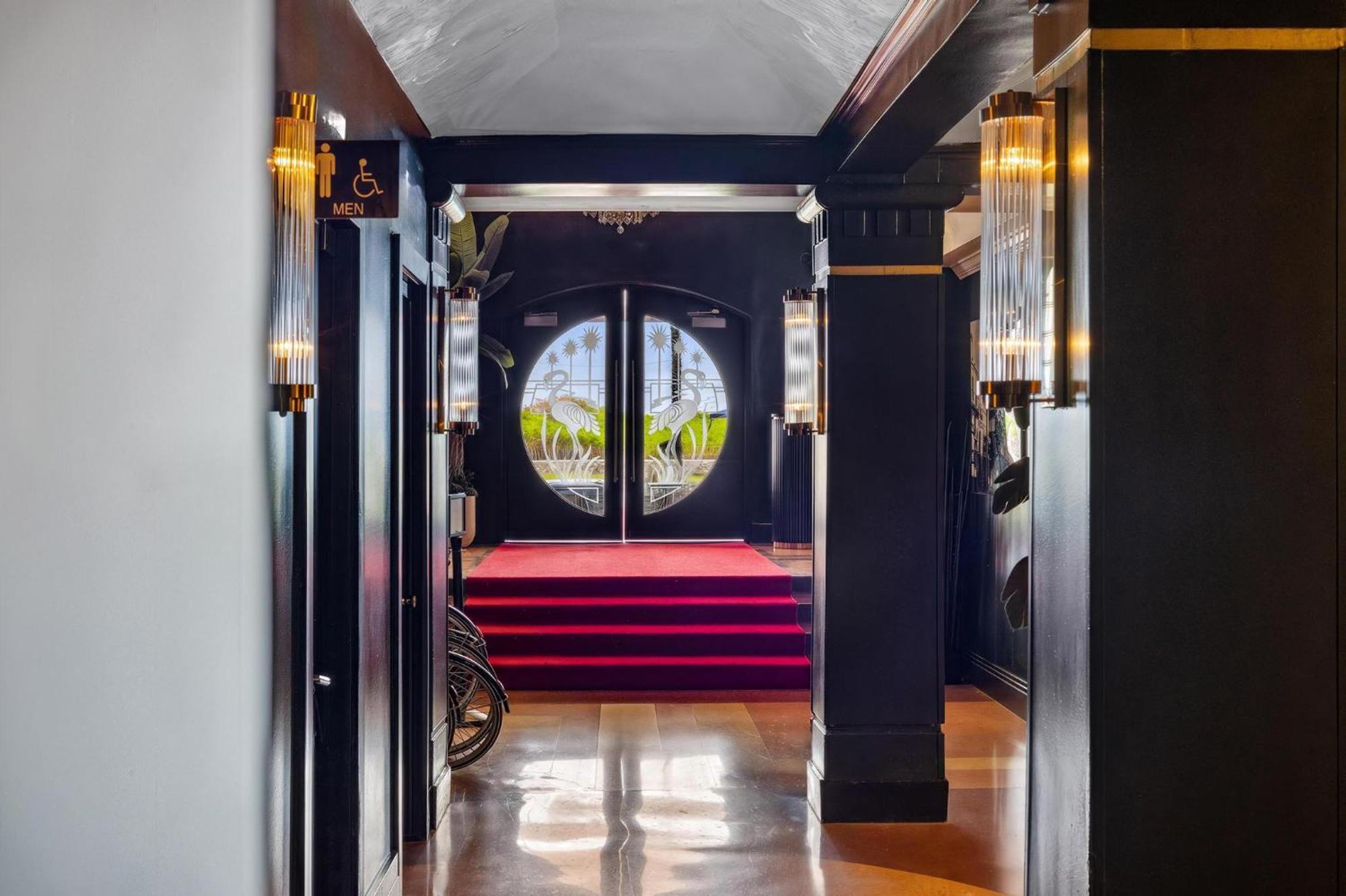 Hotel Beacon South 4*