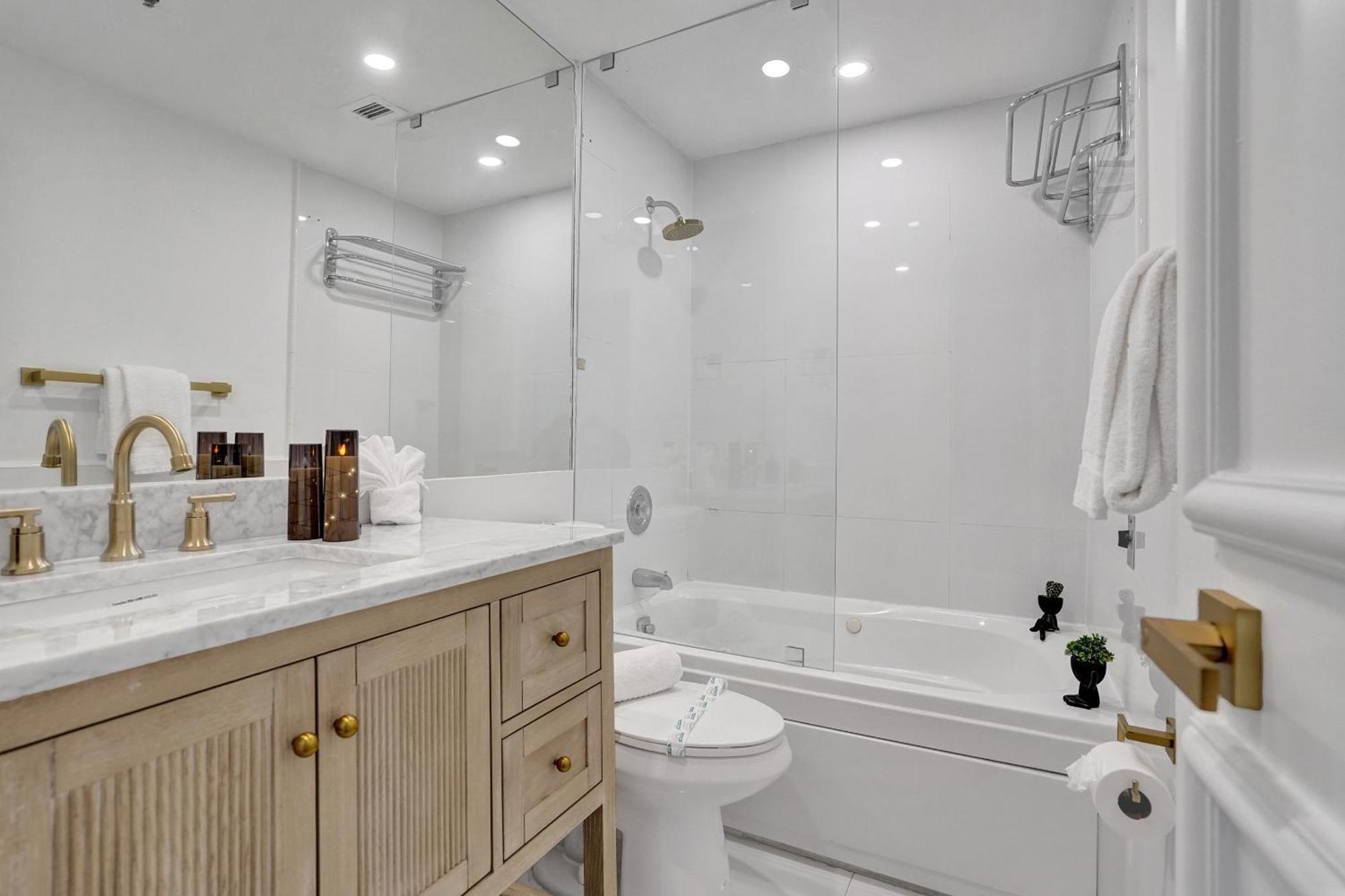 Luxury 2bd Penthouse With Access And Amenities Ph6