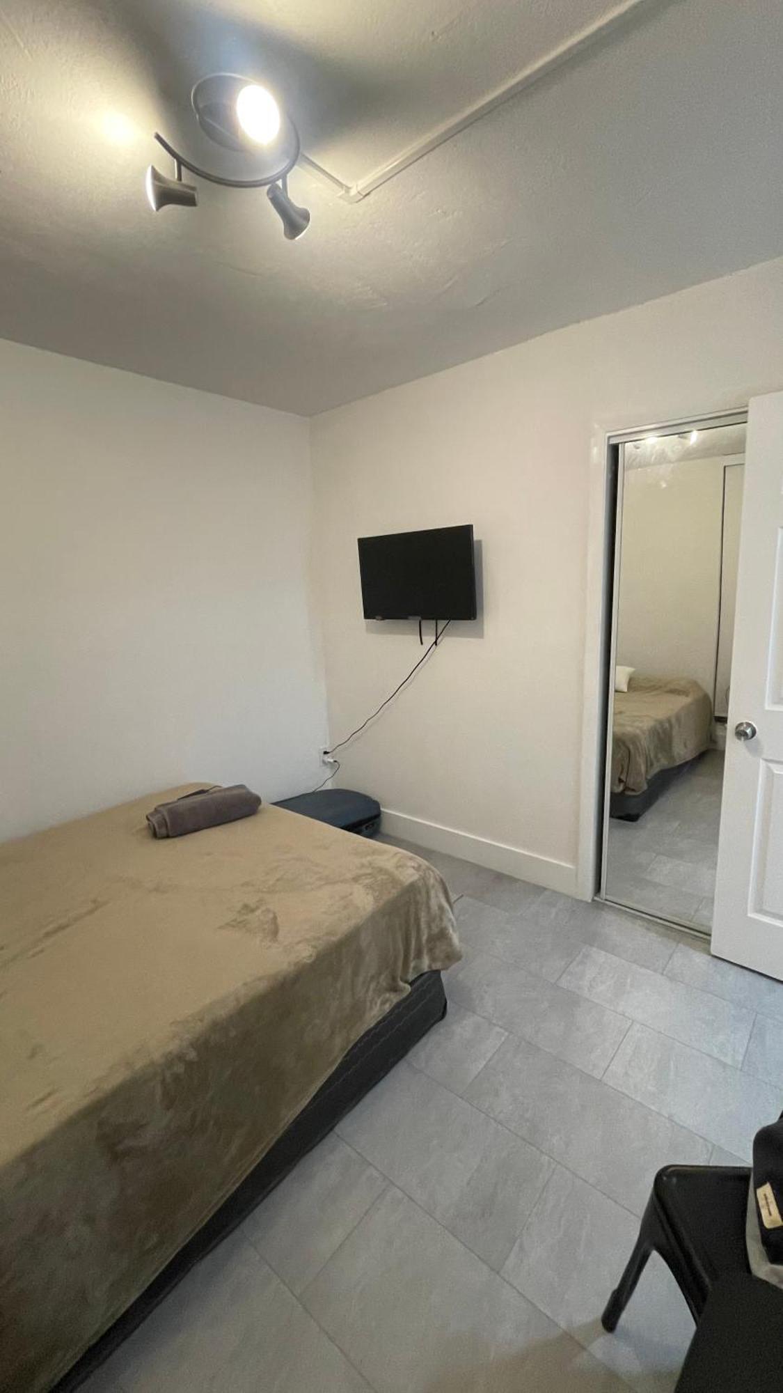 Habitacion Privada Queen A 300 Metros De La Playa- North Beach Homestay