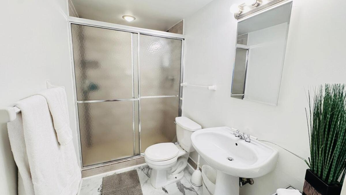 Oceanfront Luxury Miami Escape Pool&gym Apartment *