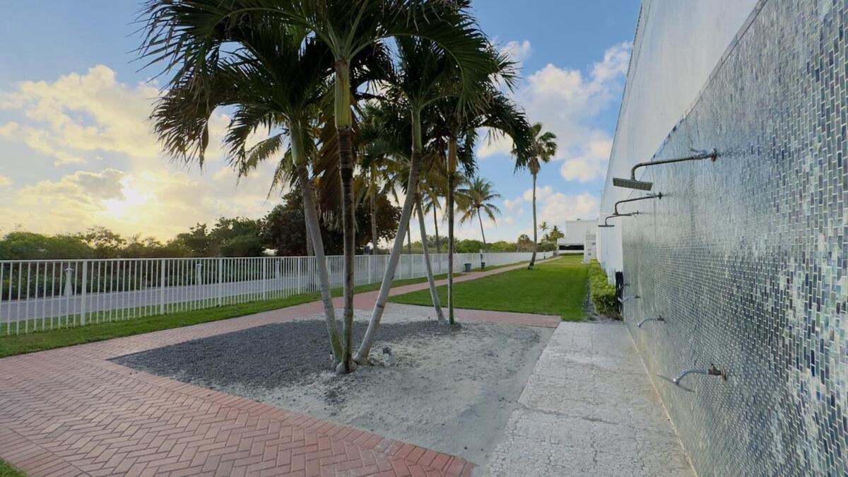 Apartment Oceanfront Luxury Miami Escape Pool&gym