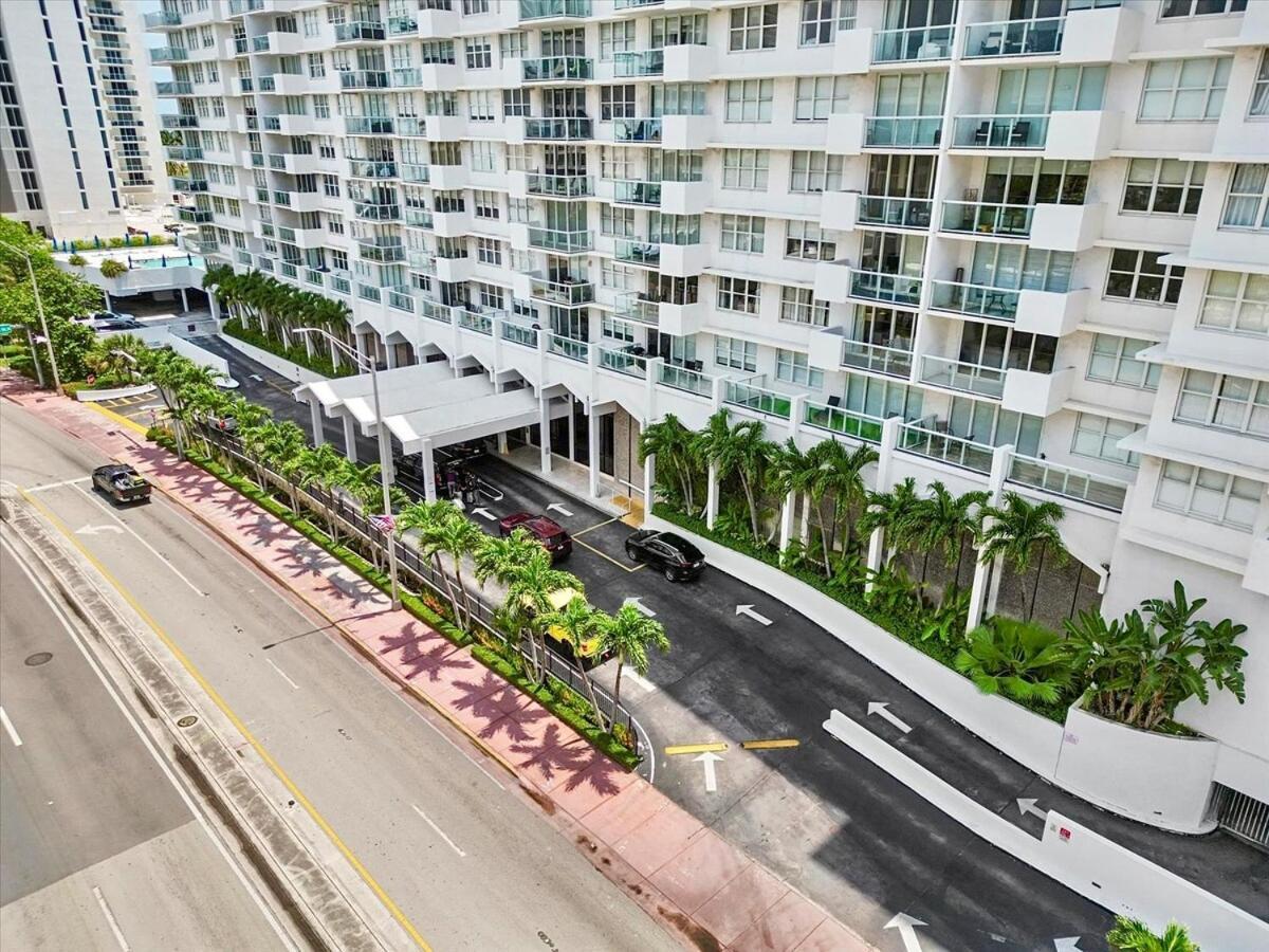 Oceanfront Luxury Miami Escape Pool&gym