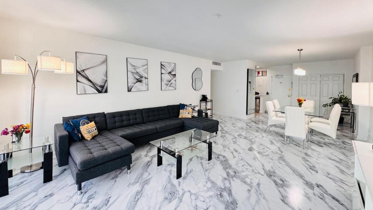 Oceanfront Luxury Miami Escape Pool&gym Apartment