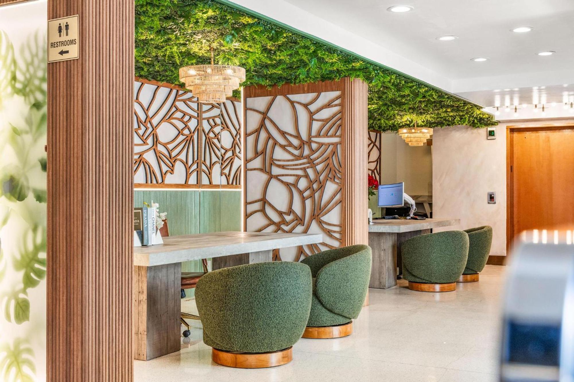 Ocean Hotel Miami Beach