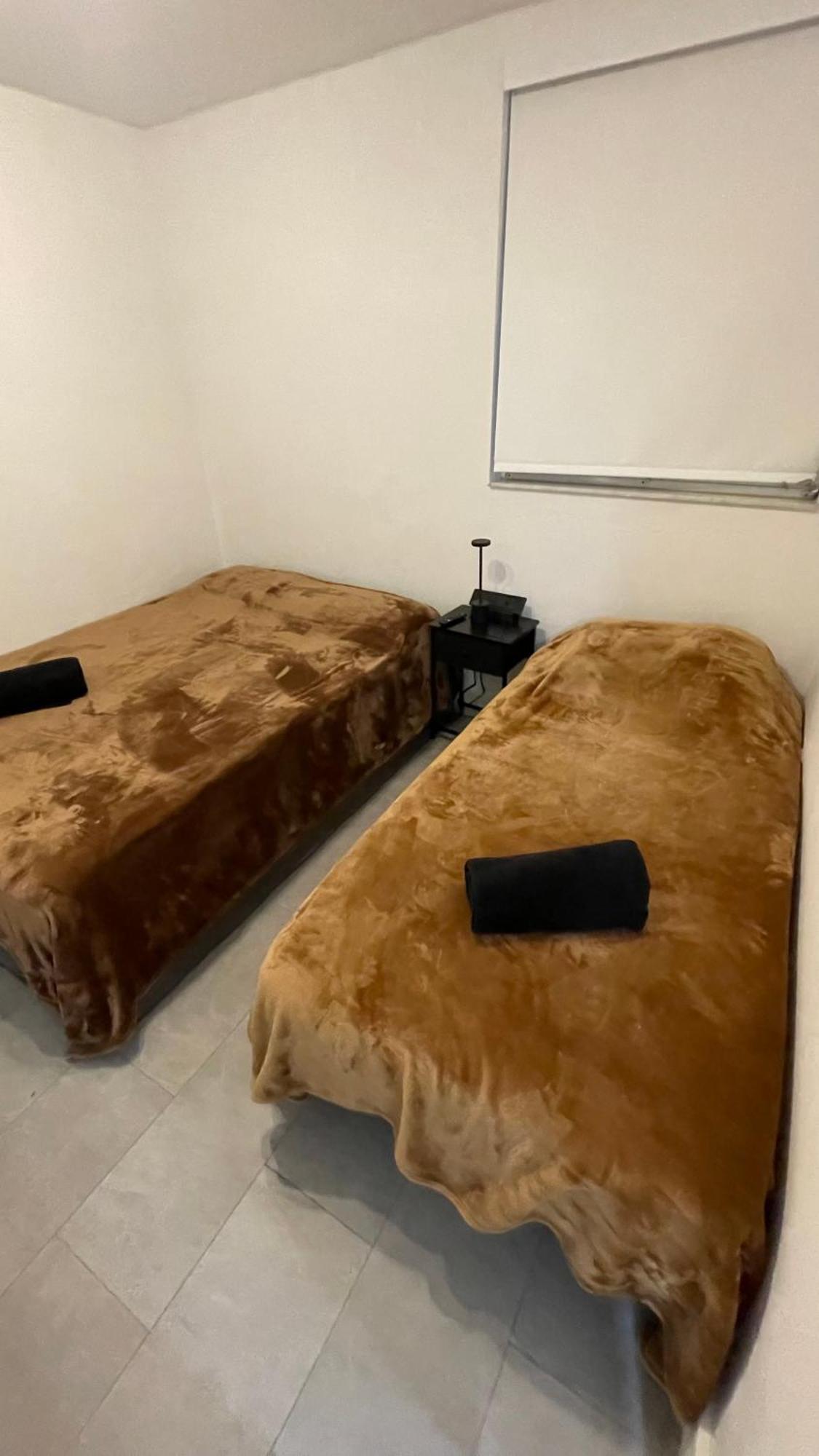 Privada 2 Camas A 300 Metros De La Playa Homestay *