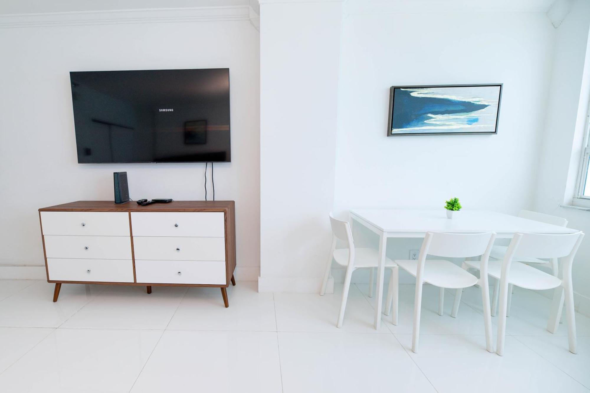 Seastays ~ Oceanfront Apartment
