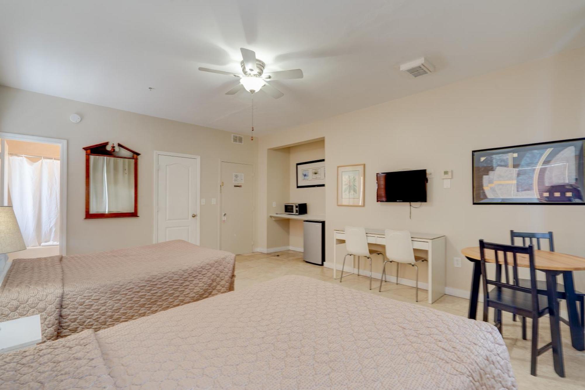 James Hotel