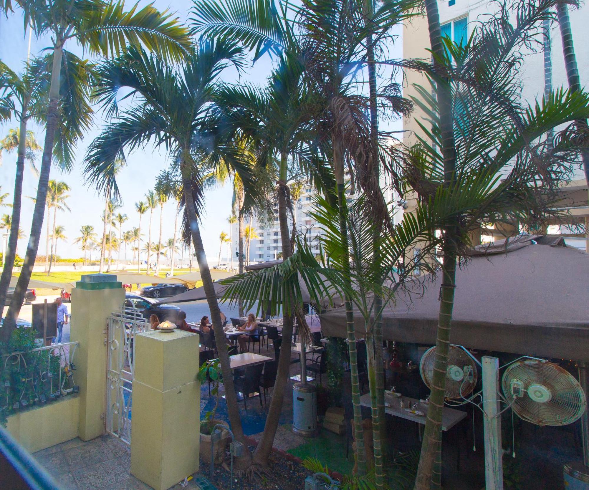 Barbizon On Ocean Drive Apartment