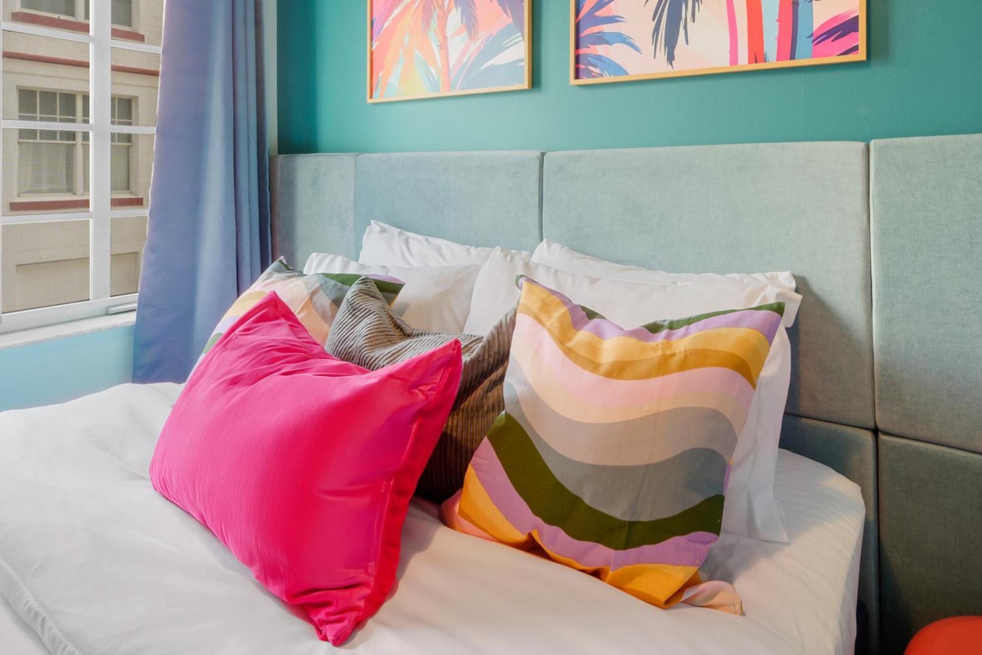 Barbizon On Ocean Drive Apartment