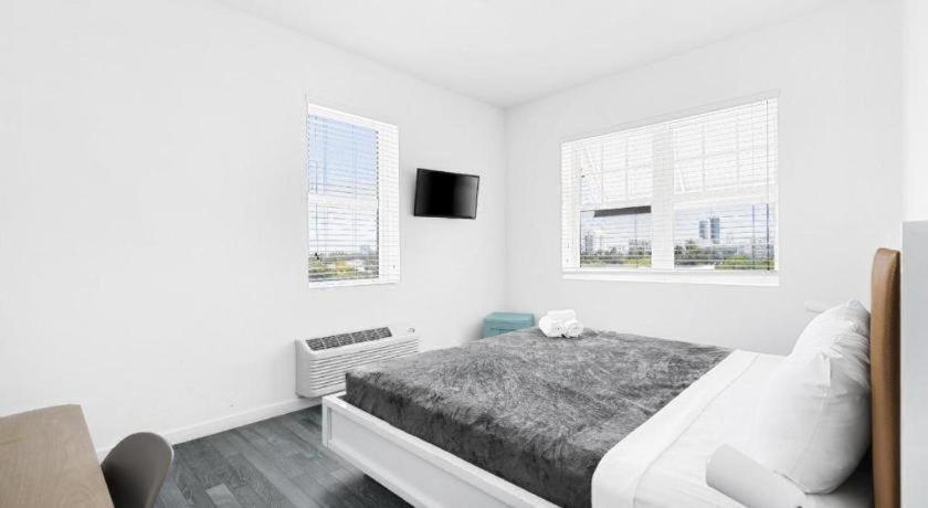 The Variety By Luxurban Hotel