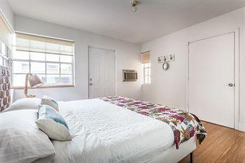 Apartment 927 Jefferson *