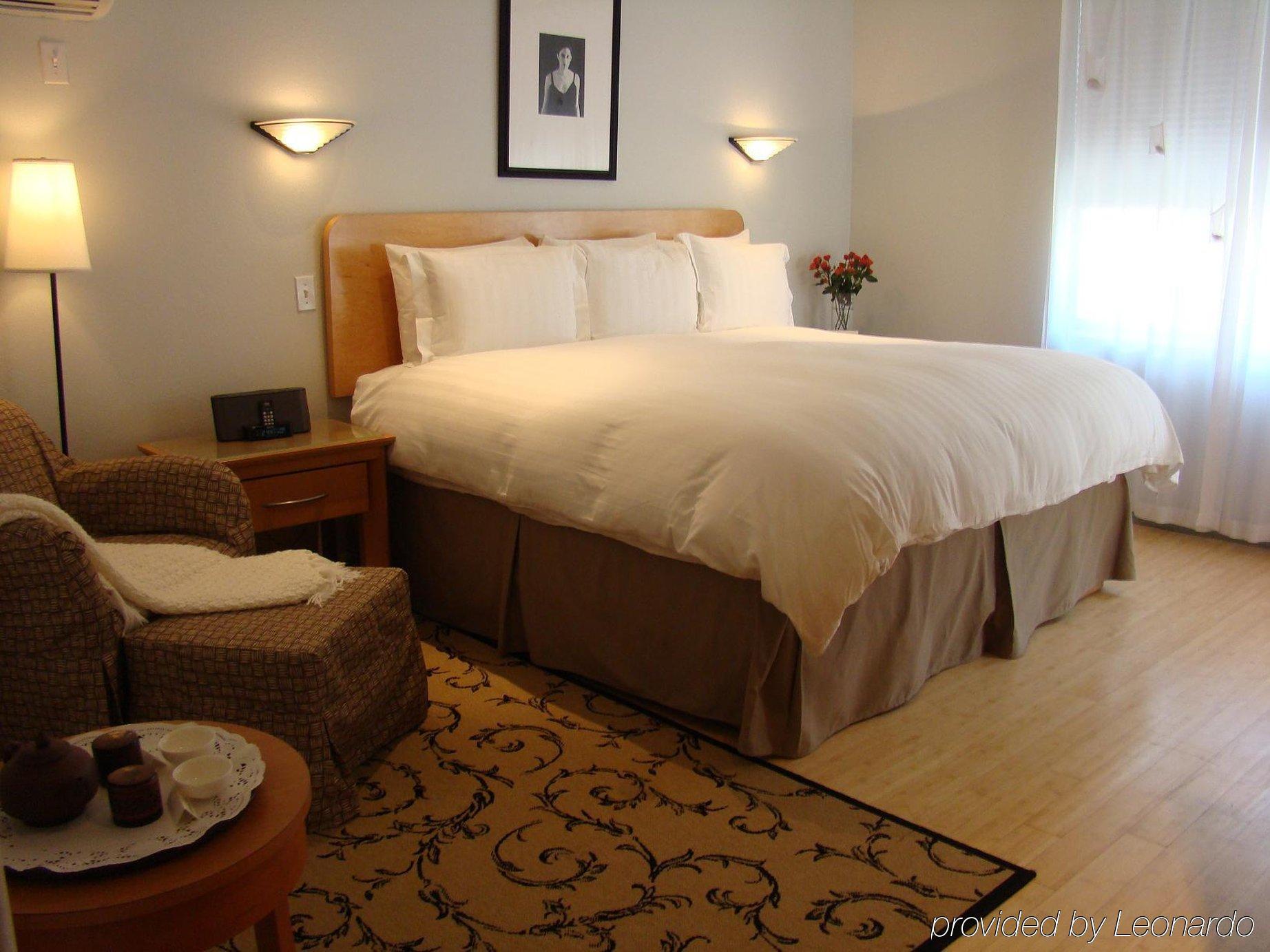 Cadet Hotel