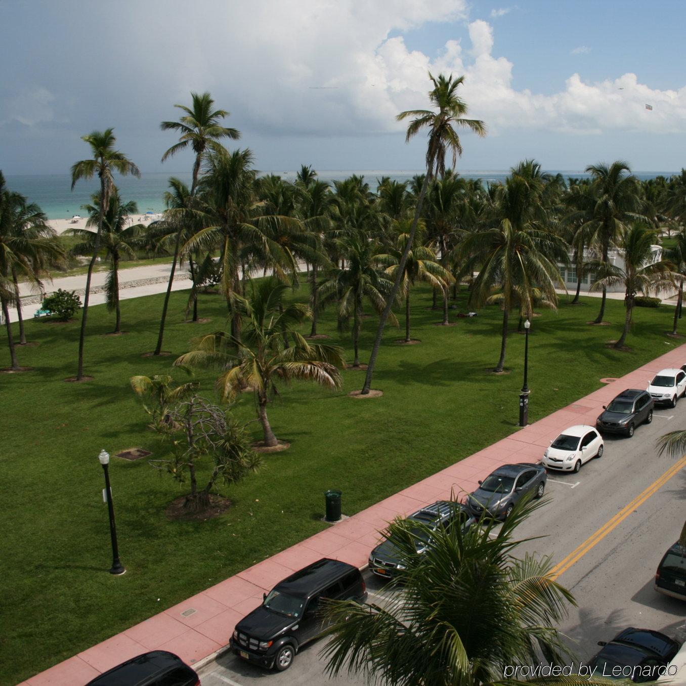 Hilton Vacation Club Crescent On South Miami 3*