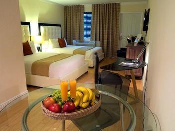 Hotel Sapphire South