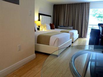 Hotel Sapphire South