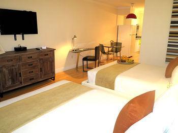 Sapphire South Miami Beach