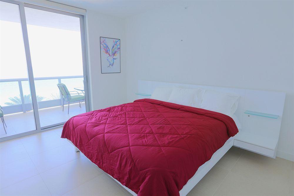 Hotel Pelican Furnished In Monte Carlo Miami