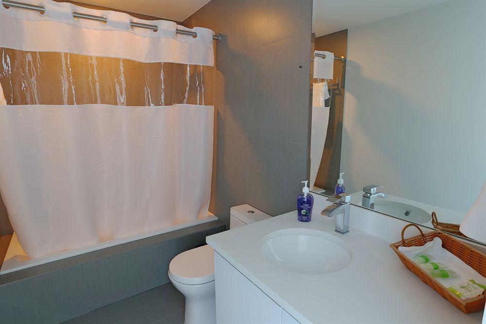 Pelican Furnished In Monte Carlo Miami
