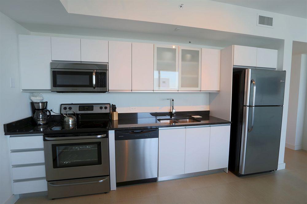 Hotel Pelican Furnished In Monte Carlo Miami Miami Beach