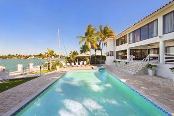 Villazzo Miami Beach