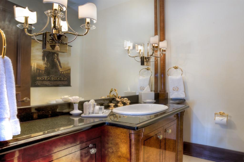 Villazzo Contenta Miami Miami Beach