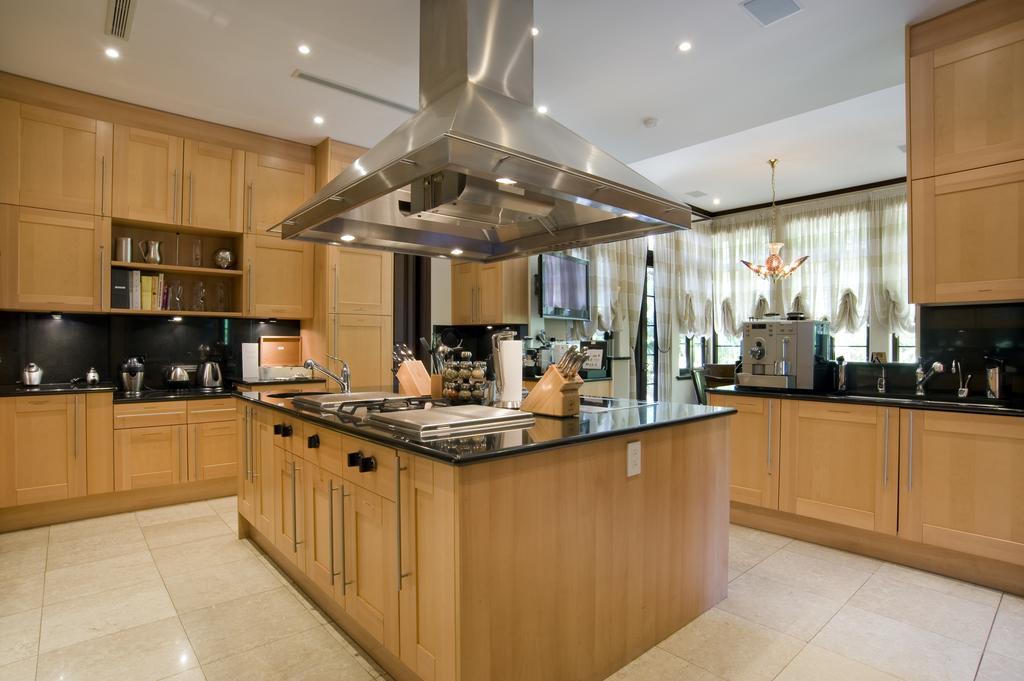 Villazzo Contenta Miami